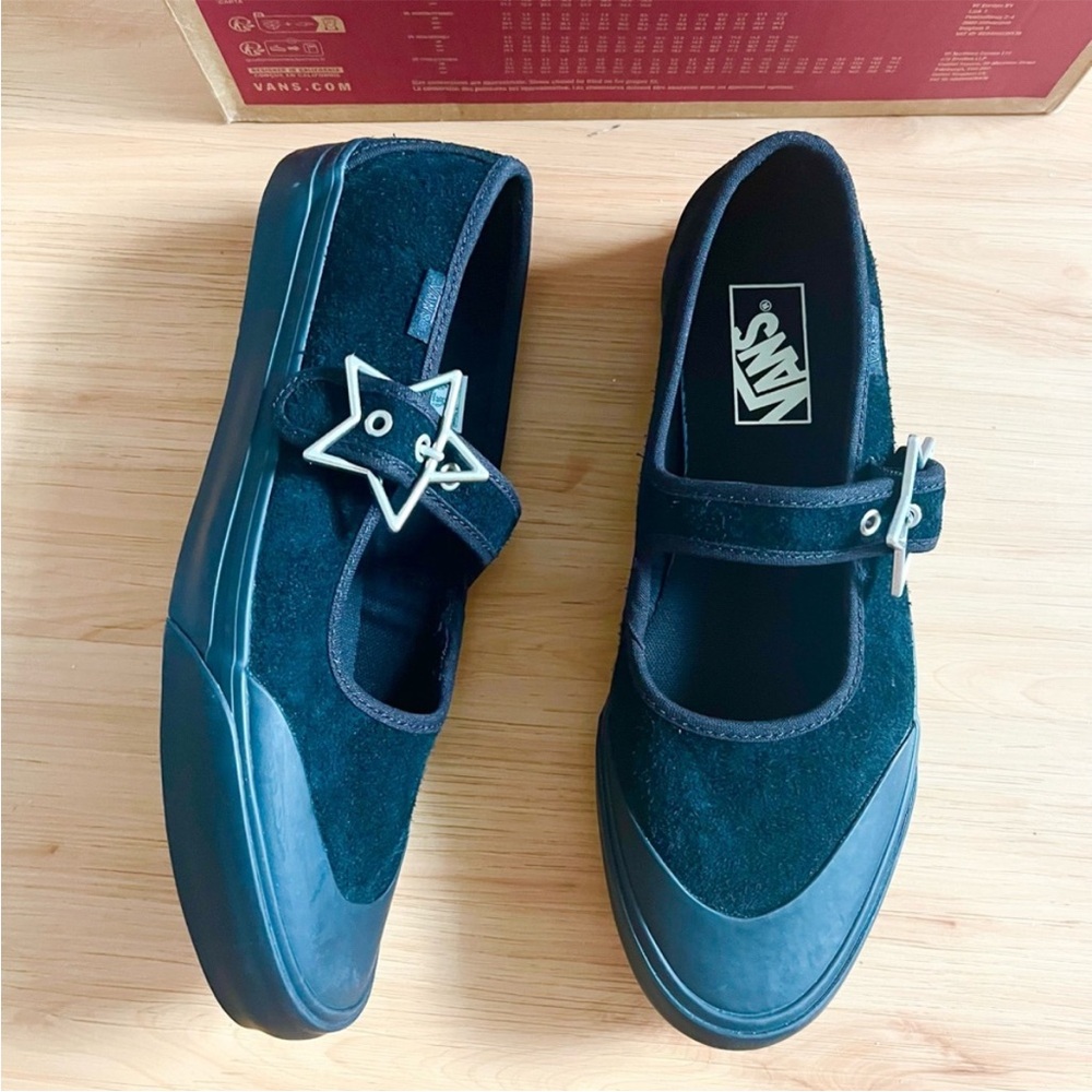 Vans Mary Jane Starz Black Women 7.0 US